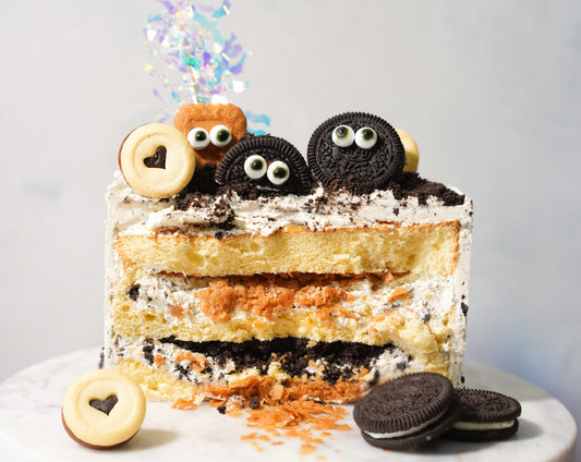 Oreo Cake: Watchful Oreo